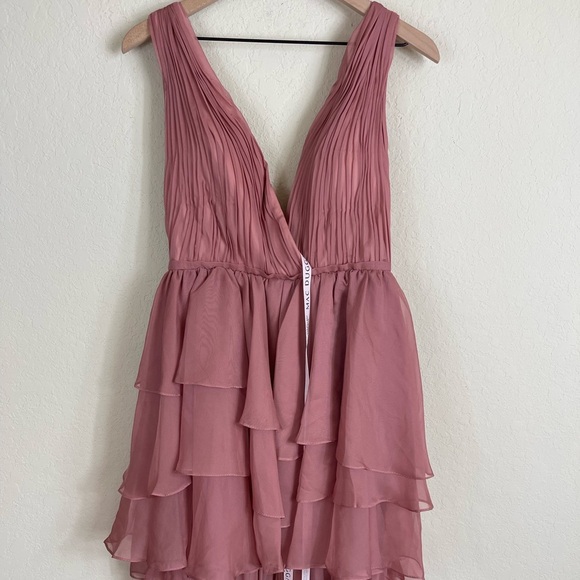 Ieena Mac Duggal Plunge Neck Ruffled Hi-Low Chiffon Gown Size 8 NWT - Picture 8 of 14